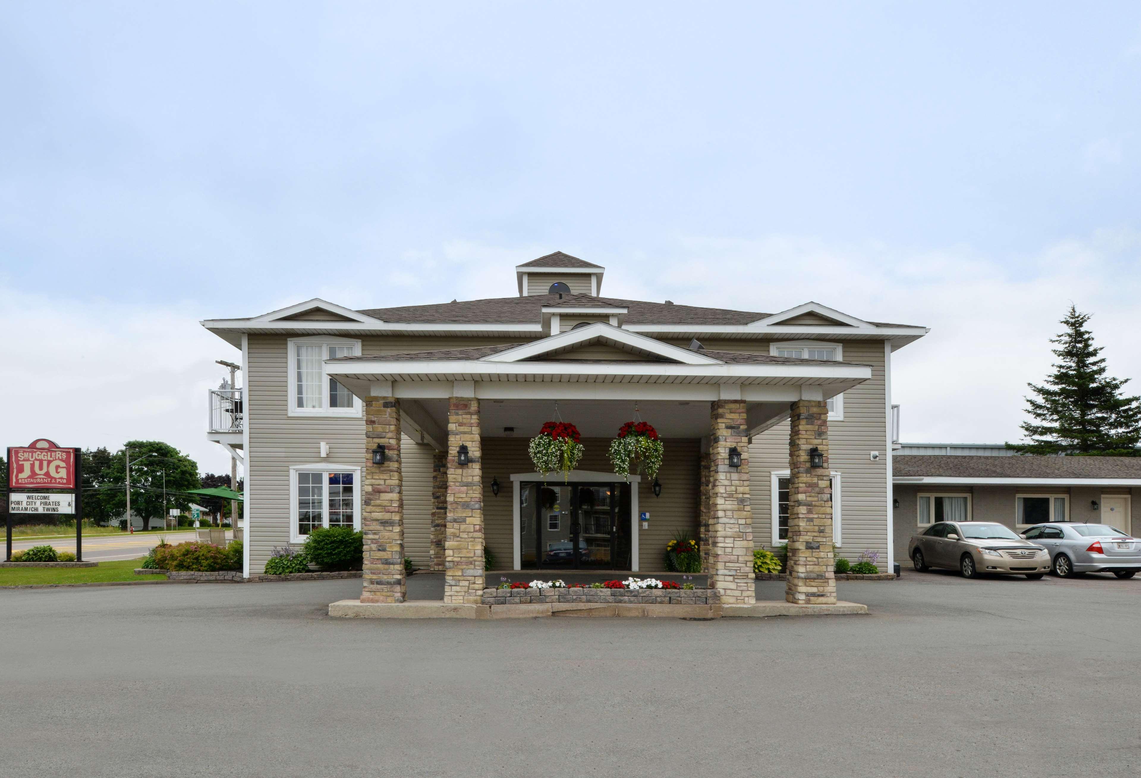 Canadas Best Value Inn & Suites-Шарлоттаун Экстерьер фото