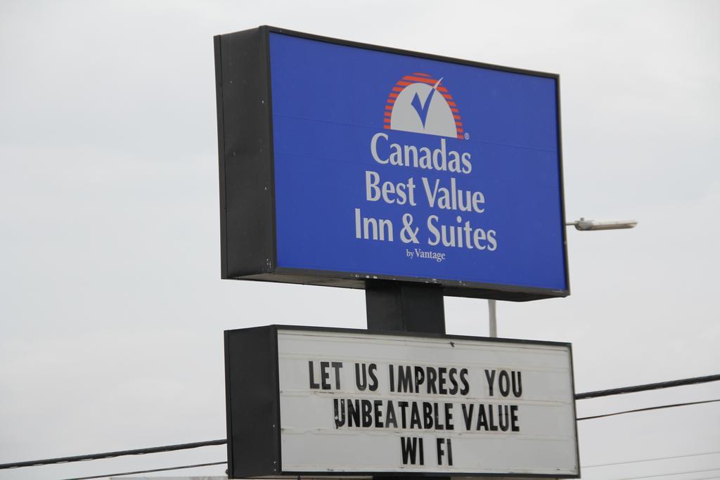 Canadas Best Value Inn & Suites-Шарлоттаун Экстерьер фото